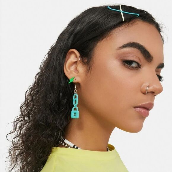 Nwt DOLLS KILL mismatched locket earrings - Picture 5 of 5